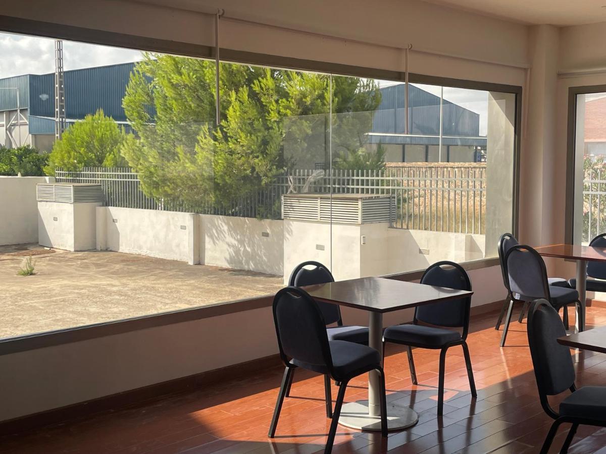 Cityexpress Hotel San Fernando - Carcaixent מראה חיצוני תמונה