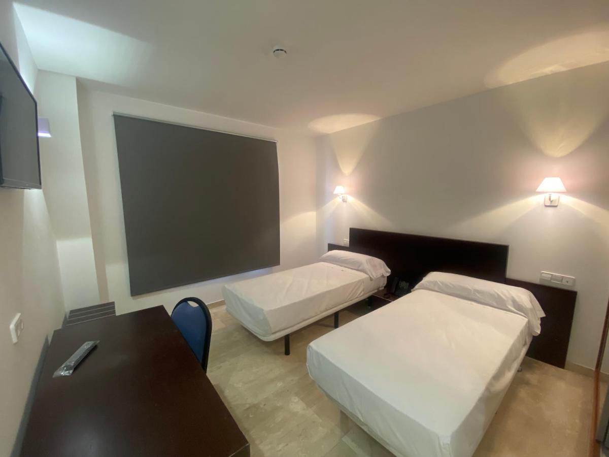 Cityexpress Hotel San Fernando - Carcaixent מראה חיצוני תמונה